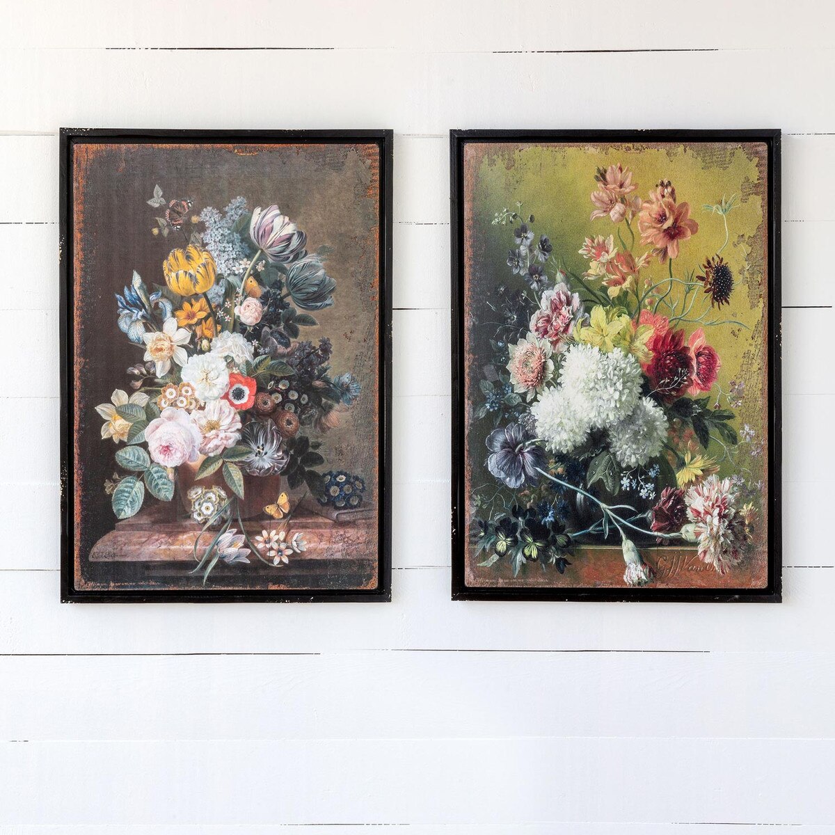 Classic Floral Prints, 2 Assorted Styles style shot 1