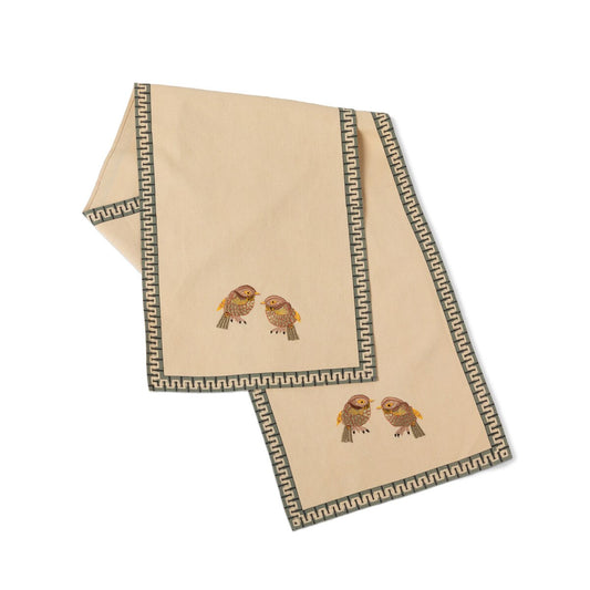 Roost Embroidered Pattern Runner style shot 1