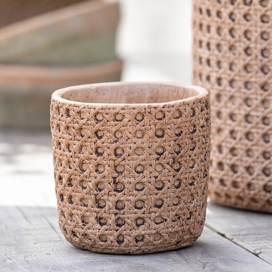 Cane Relief Pattern Cement Pot, 4.25"